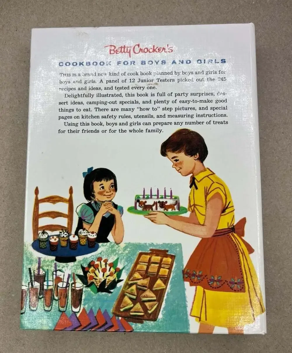 Betty Crocker's Cook Book for Boys and Girls Facsimile Edition 2003